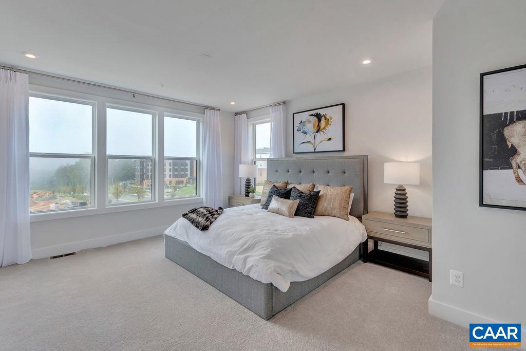 Photo 10 of 18 of 819 Wesley Ln #A townhome