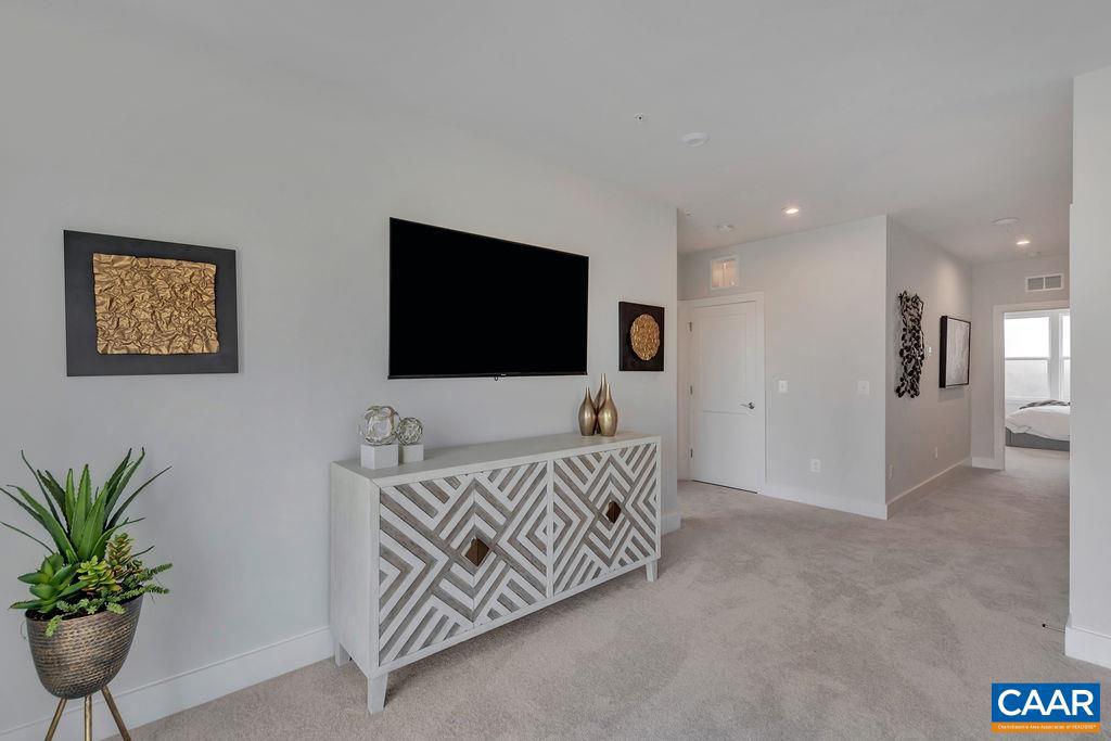 Photo 17 of 18 of 819 Wesley Ln #A townhome