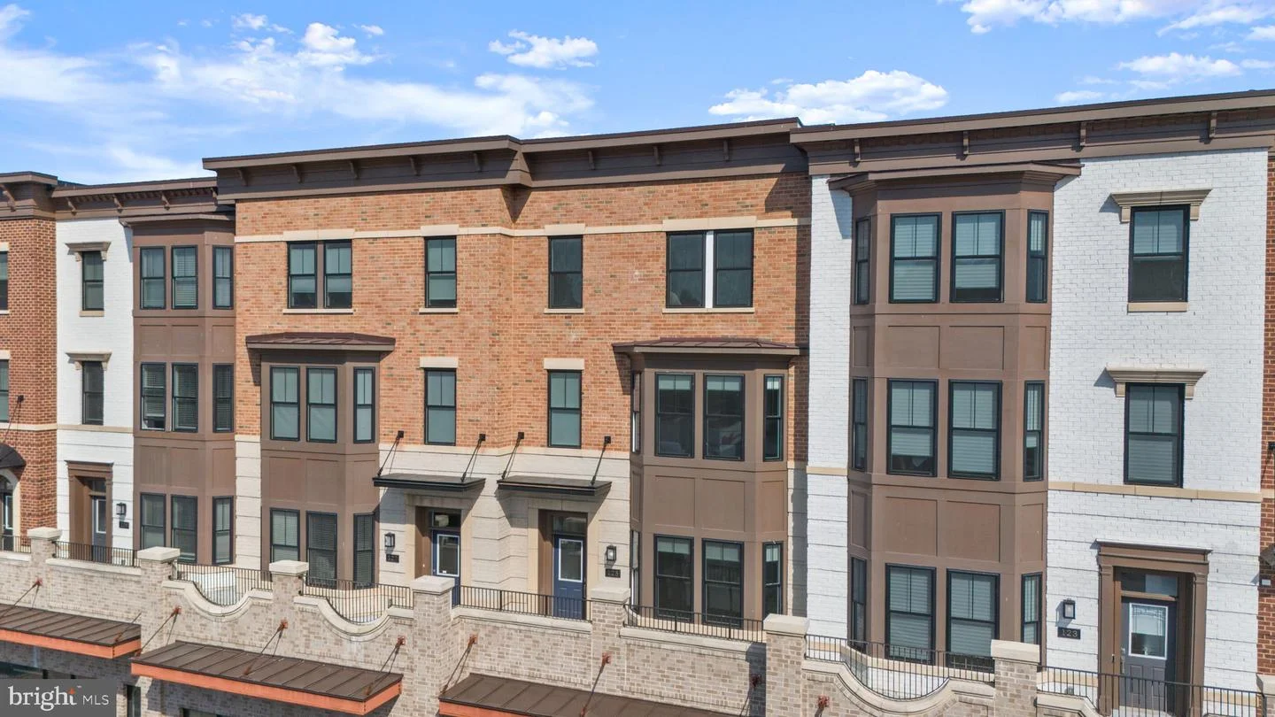 125 Market Square NW Unit 4