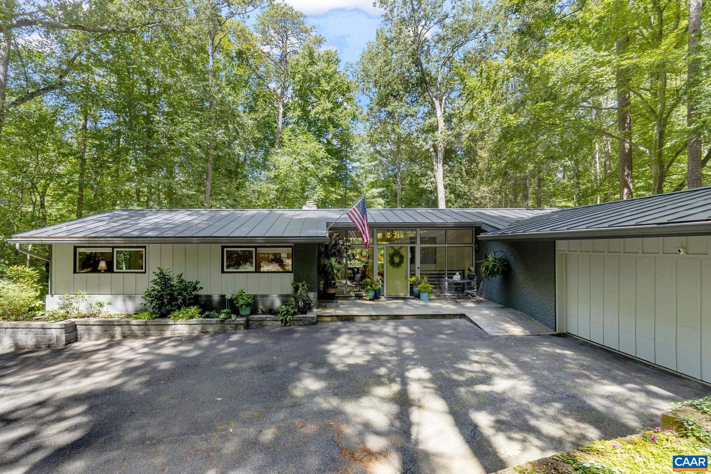 Photo 4 of 65 of 134 S Indian Spring Rd house