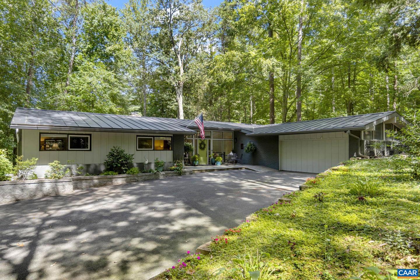 Photo 2 of 65 of 134 S Indian Spring Rd house