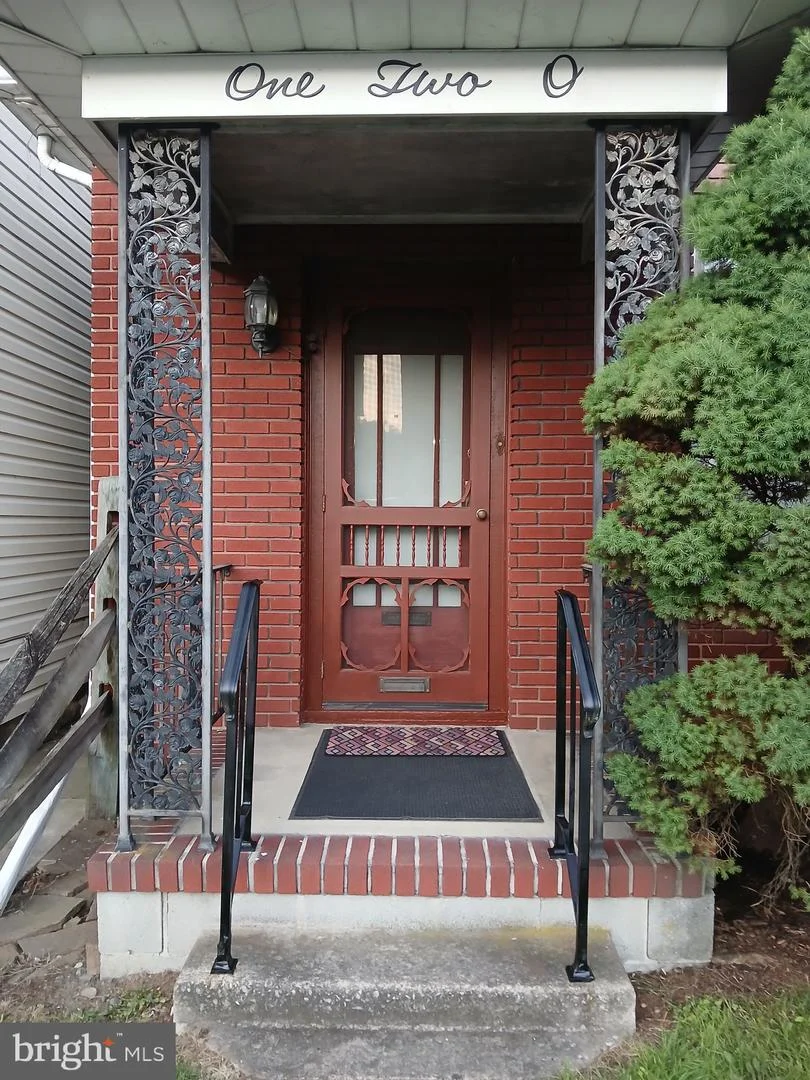 120 Shaw Avenue