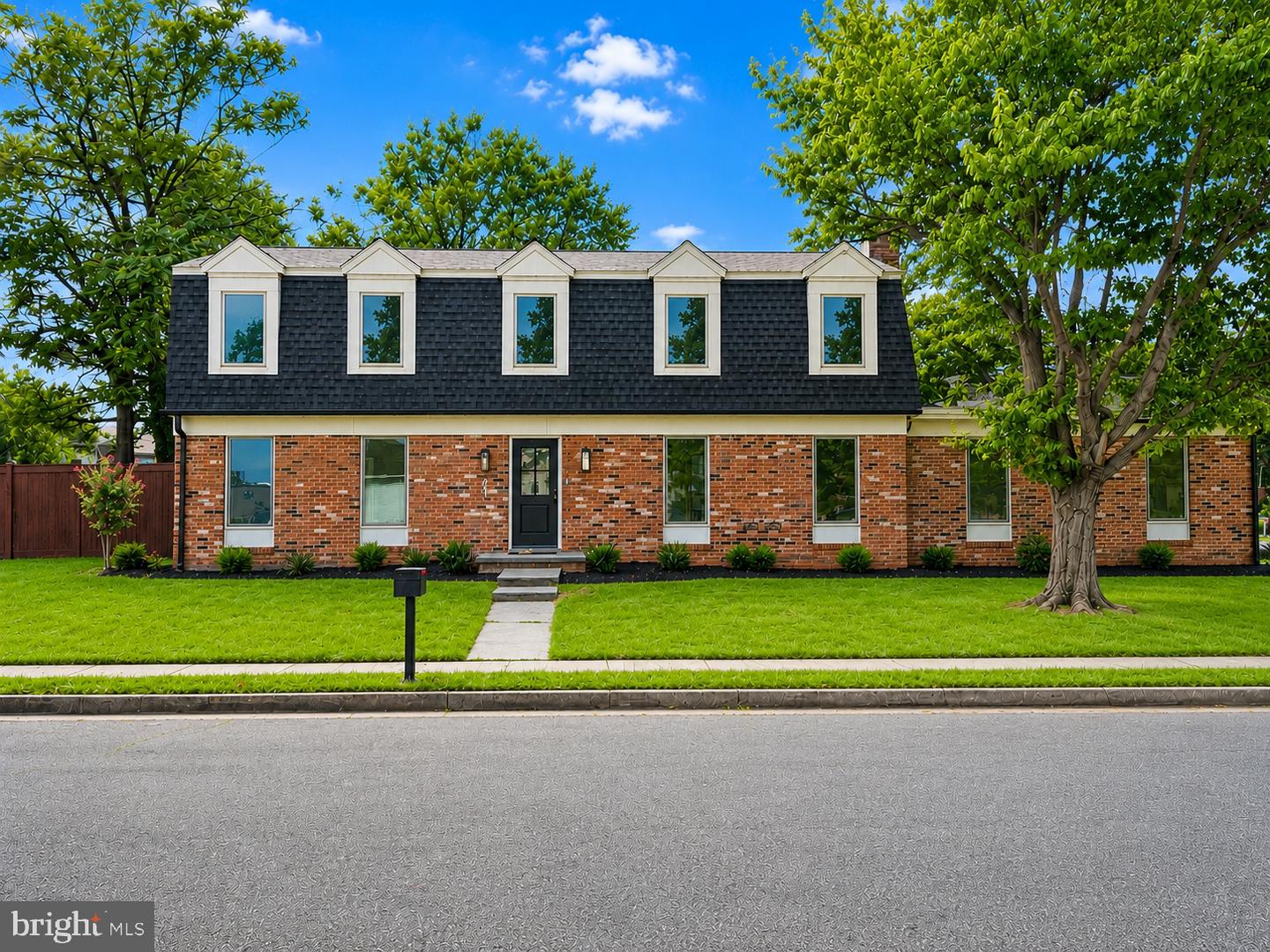 401 Crestwood St SW, Leesburg, VA, 20175