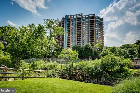 Condominium in Rockville MD 10101 Grosvenor PLACE.jpg