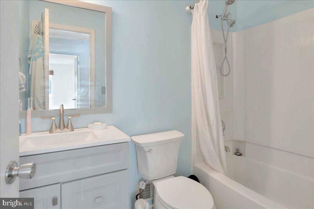 Photo 16 of 21 of 8 Cardenti Ct townhome