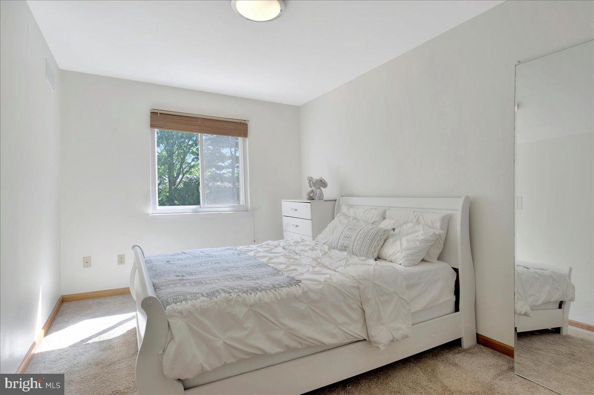 Photo 13 of 21 of 8 Cardenti Ct townhome