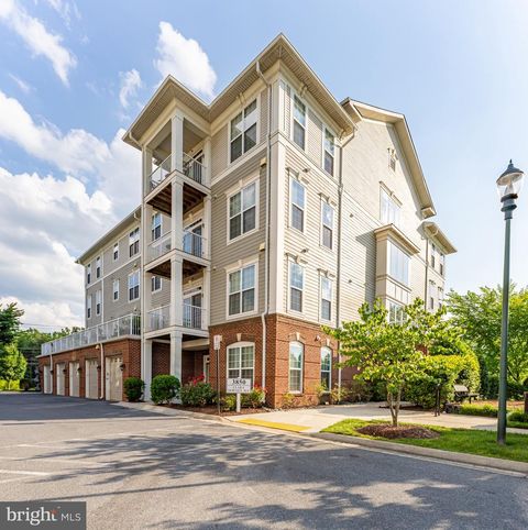 Condominium in Silver Spring MD 3850 Clara Downey AVENUE.jpg