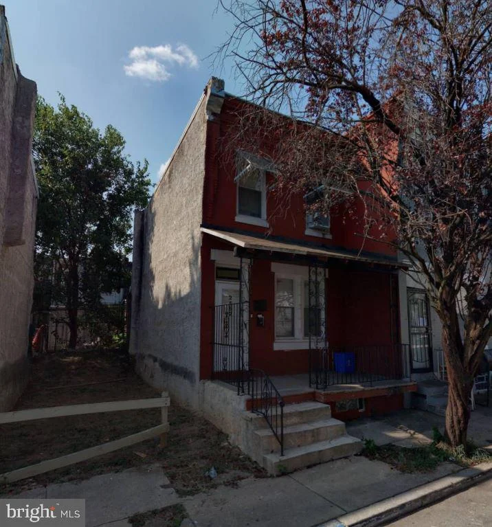 2552 N Napa Street