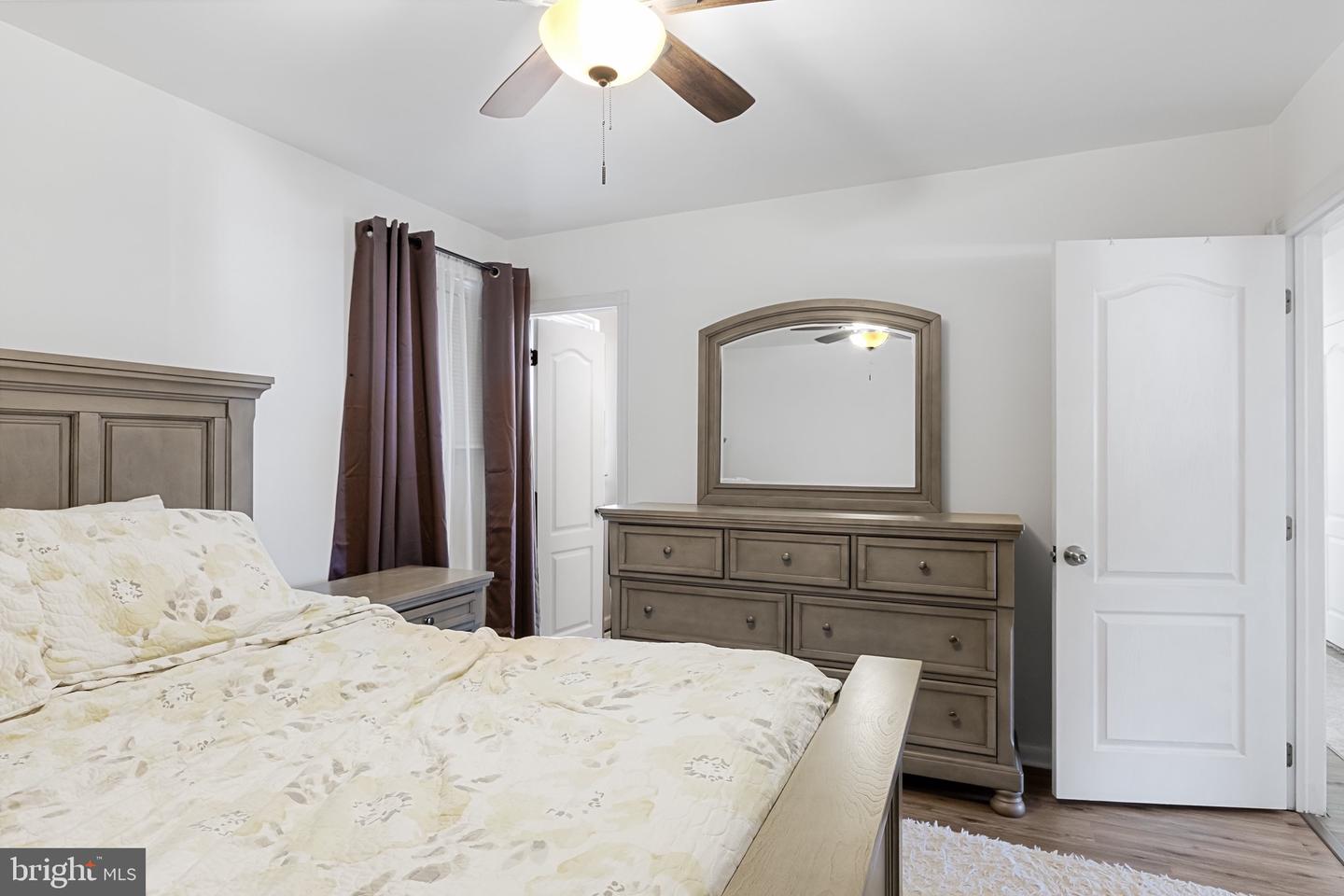 Photo 25 of 38 of 15 Saint Regis Dr house