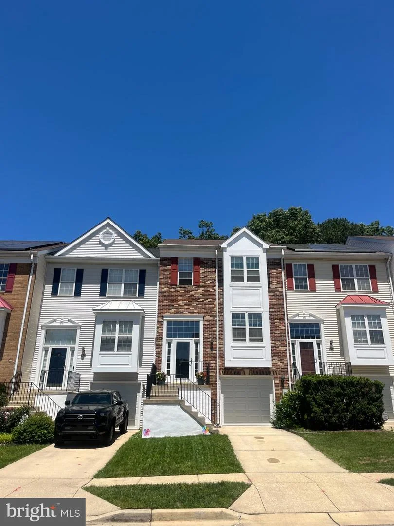 178 Pinecove Avenue