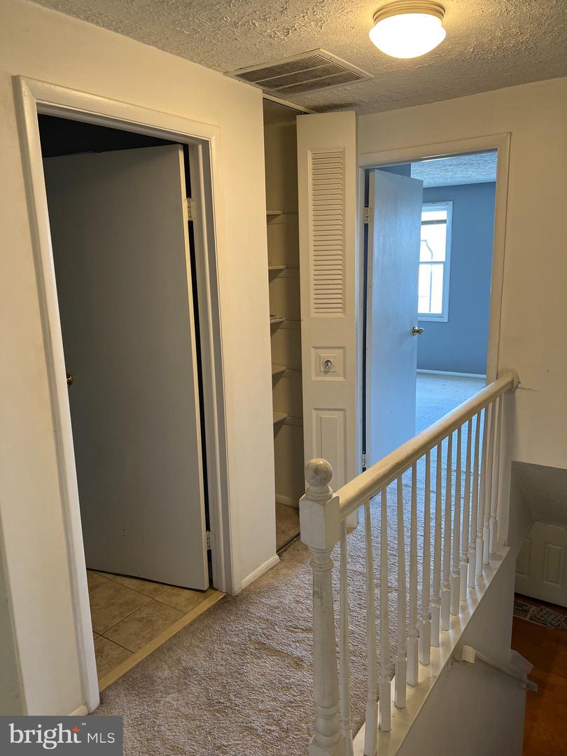 Photo 13 of 35 of 309 Brethour Ct townhome