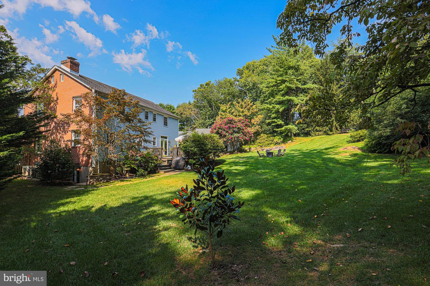 Photo 60 of 71 of 2800 Brockway Pl house