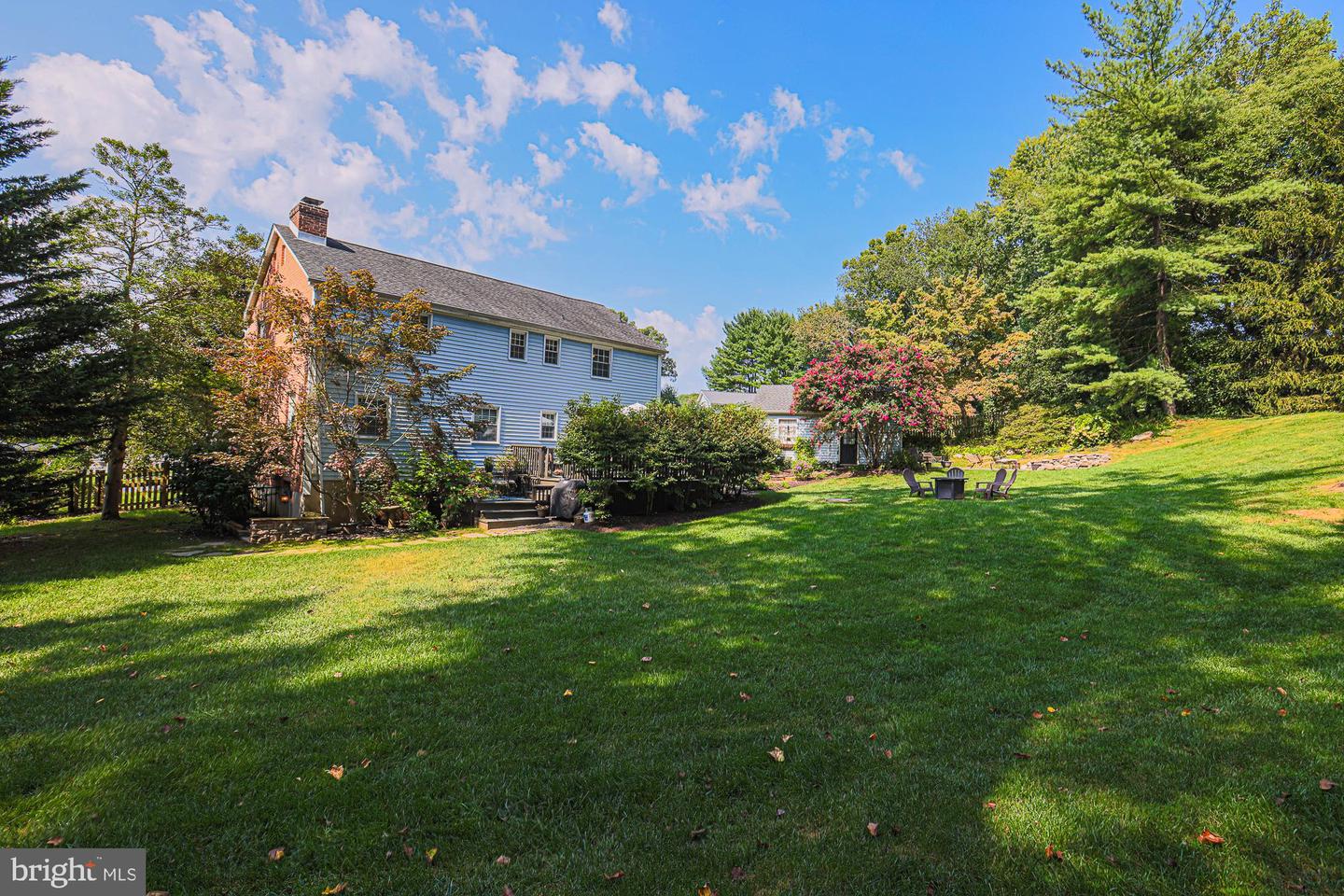 Photo 59 of 71 of 2800 Brockway Pl house