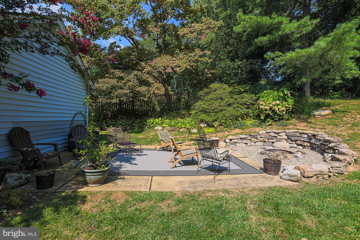 Photo 54 of 71 of 2800 Brockway Pl house