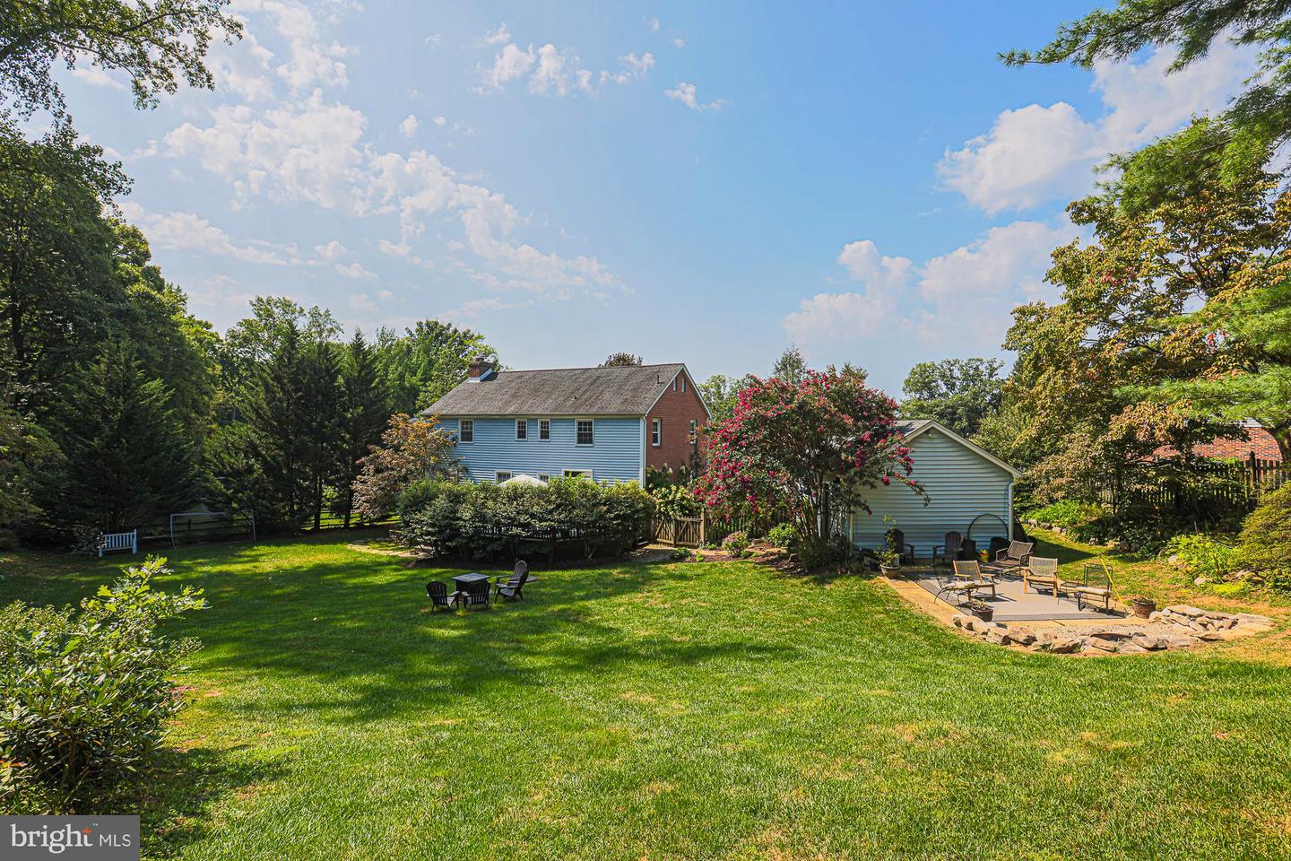 Photo 56 of 71 of 2800 Brockway Pl house