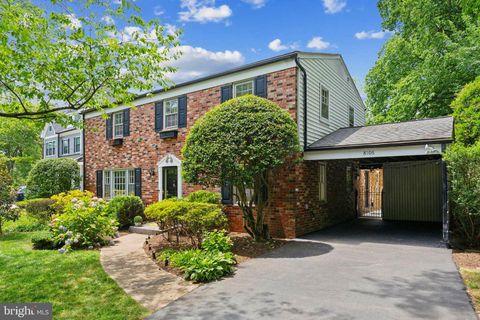 Single Family Residence in Bethesda MD 8106 Woodhaven BOULEVARD.jpg