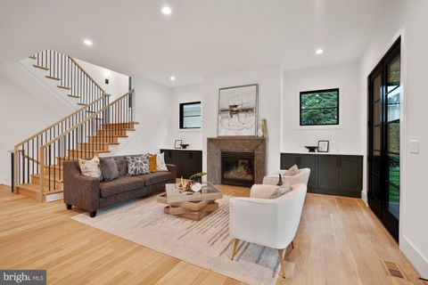 Single Family Residence in Arlington VA 502 Jackson STREET 21.jpg