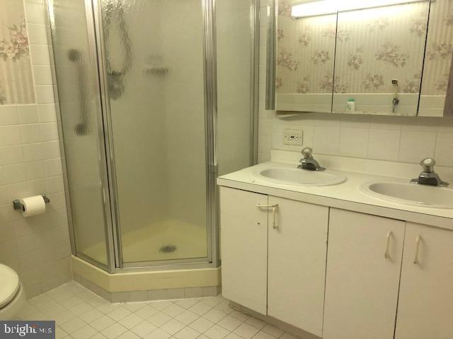 Photo 23 of 25 of 1600 Hagys Ford Rd #7-Yz condo