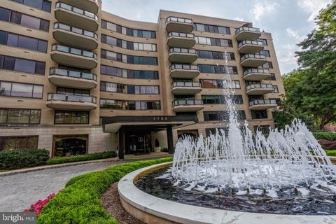 Condominium in Washington DC 2700 Calvert STREET.jpg