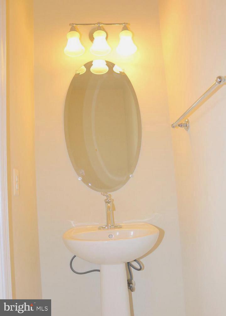Photo 16 of 40 of 14521 Barkham Dr townhome