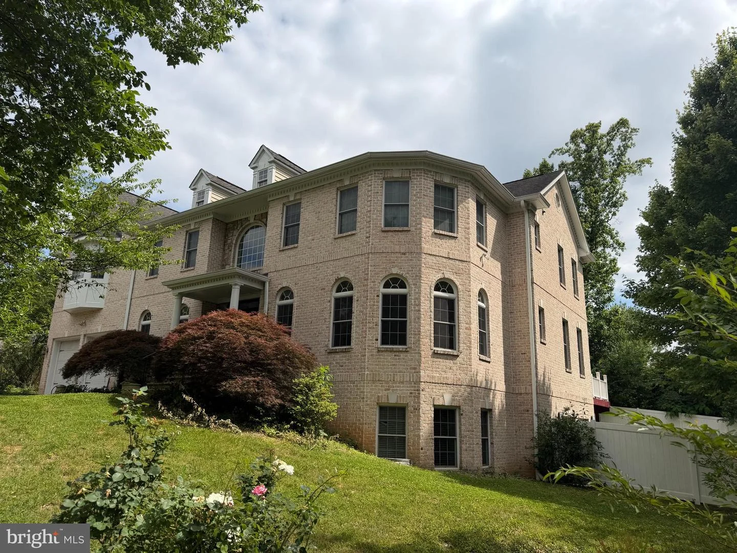 6529 Fairlawn Drive