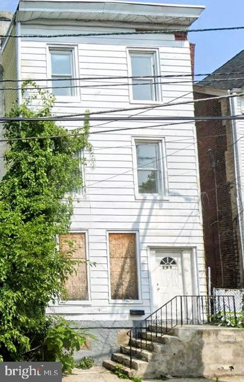 Duplex in Trenton NJ 167 Brunswick AVENUE.jpg