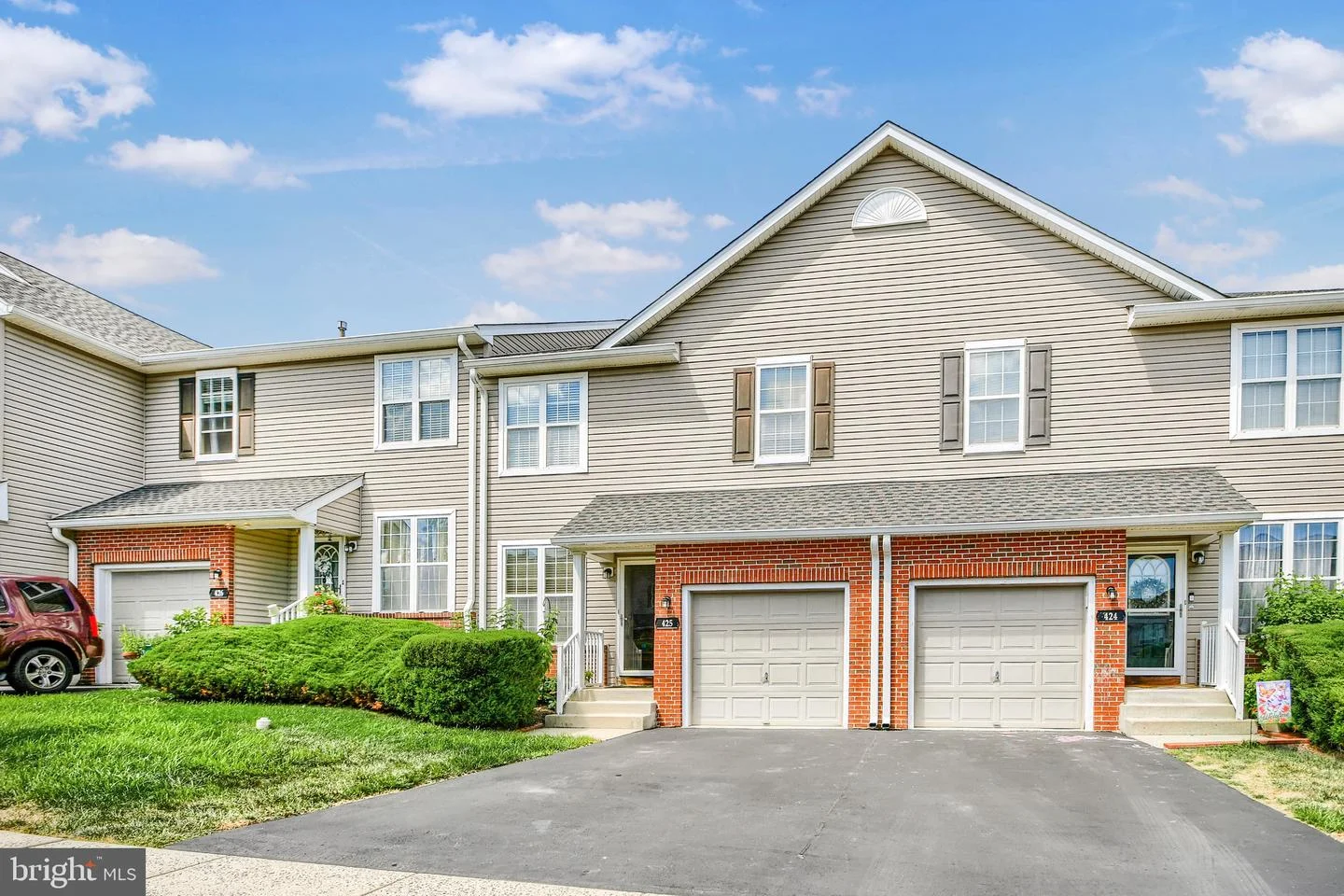 425 Nottingham Lane