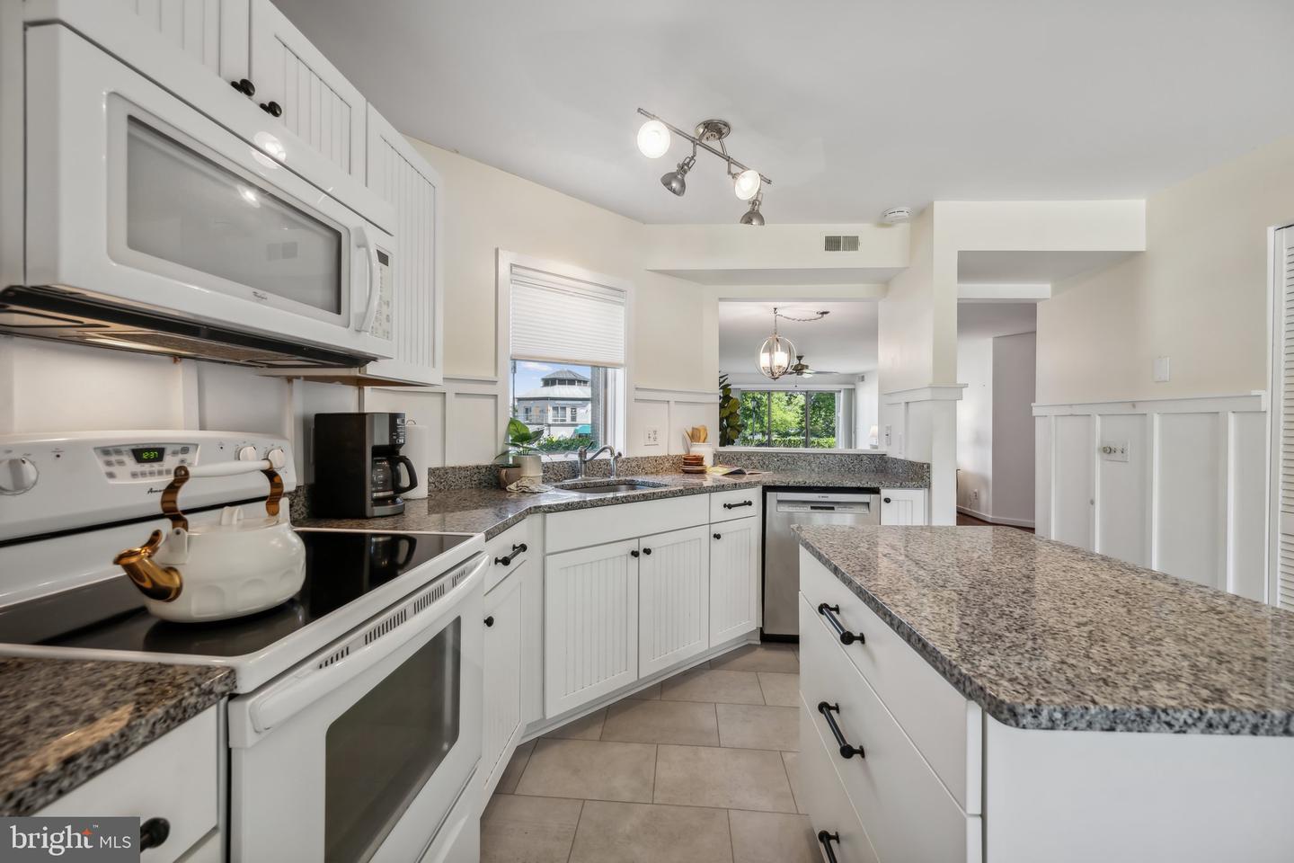Photo 11 of 41 of 2100 Chesapeake Harbour Dr #T2 condo