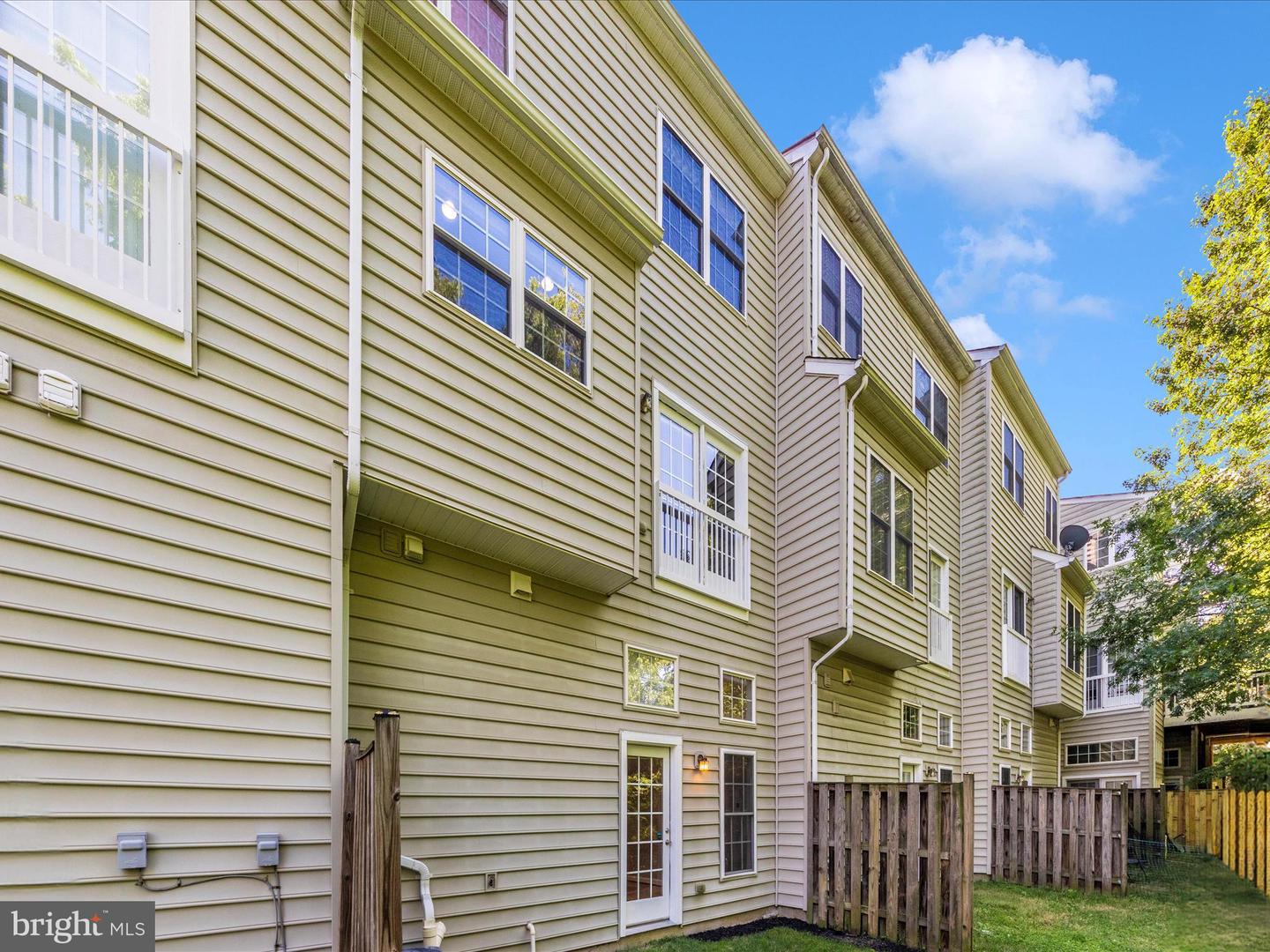 Photo 63 of 64 of 4838 Lee Hollow Pl townhome