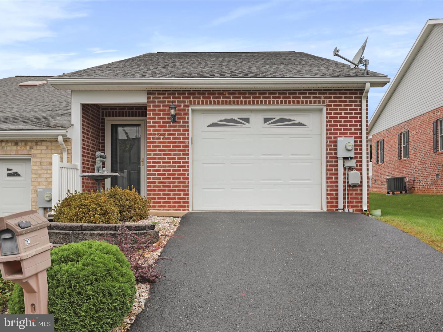 162 Ash Spring