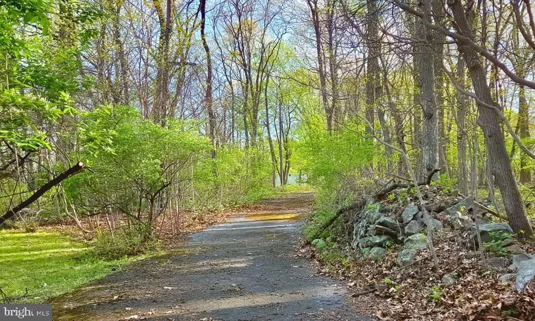 4825 S Mountain Drive, Emmaus, PA, 18049