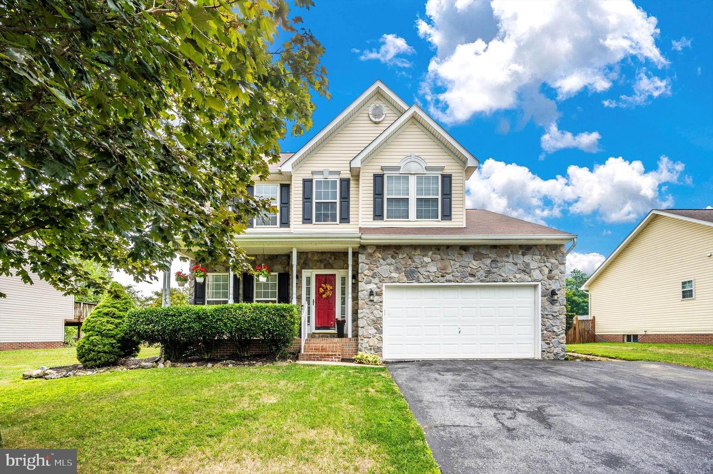 View Martinsburg, WV 25403 house