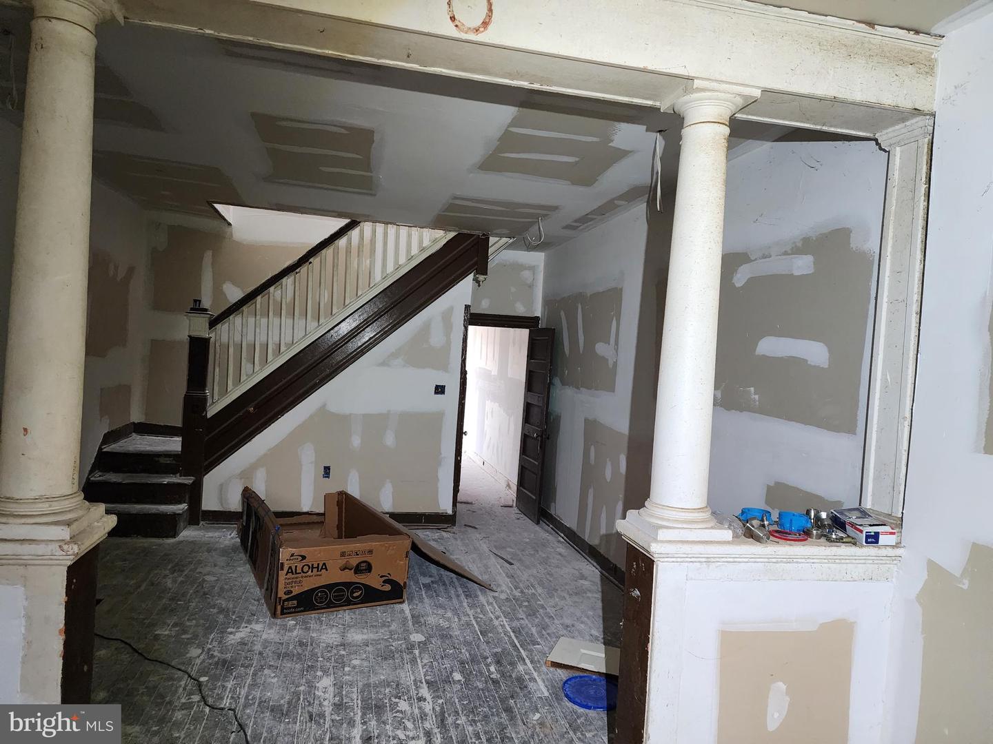 Photo 7 of 11 of 2918 Westwood Ave townhome
