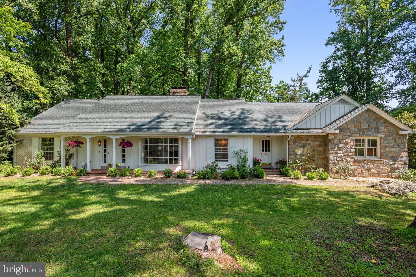 Photo 1 of 20 of 8430 Brook Rd house