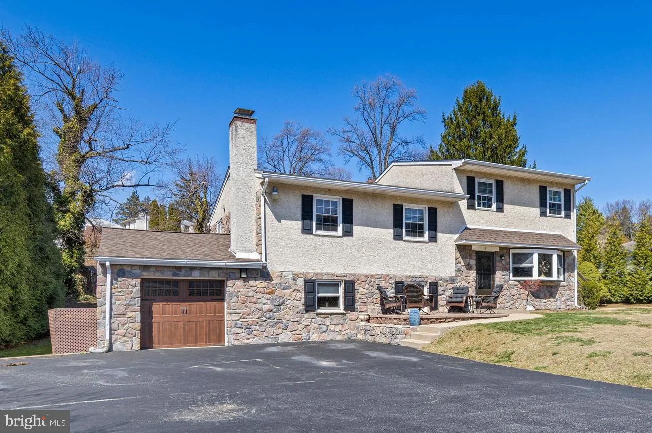 5 Greenlawn Road