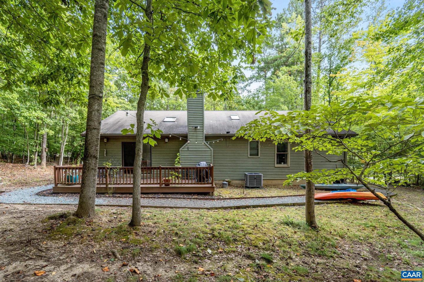 Photo 5 of 48 of 157 Jefferson Dr house
