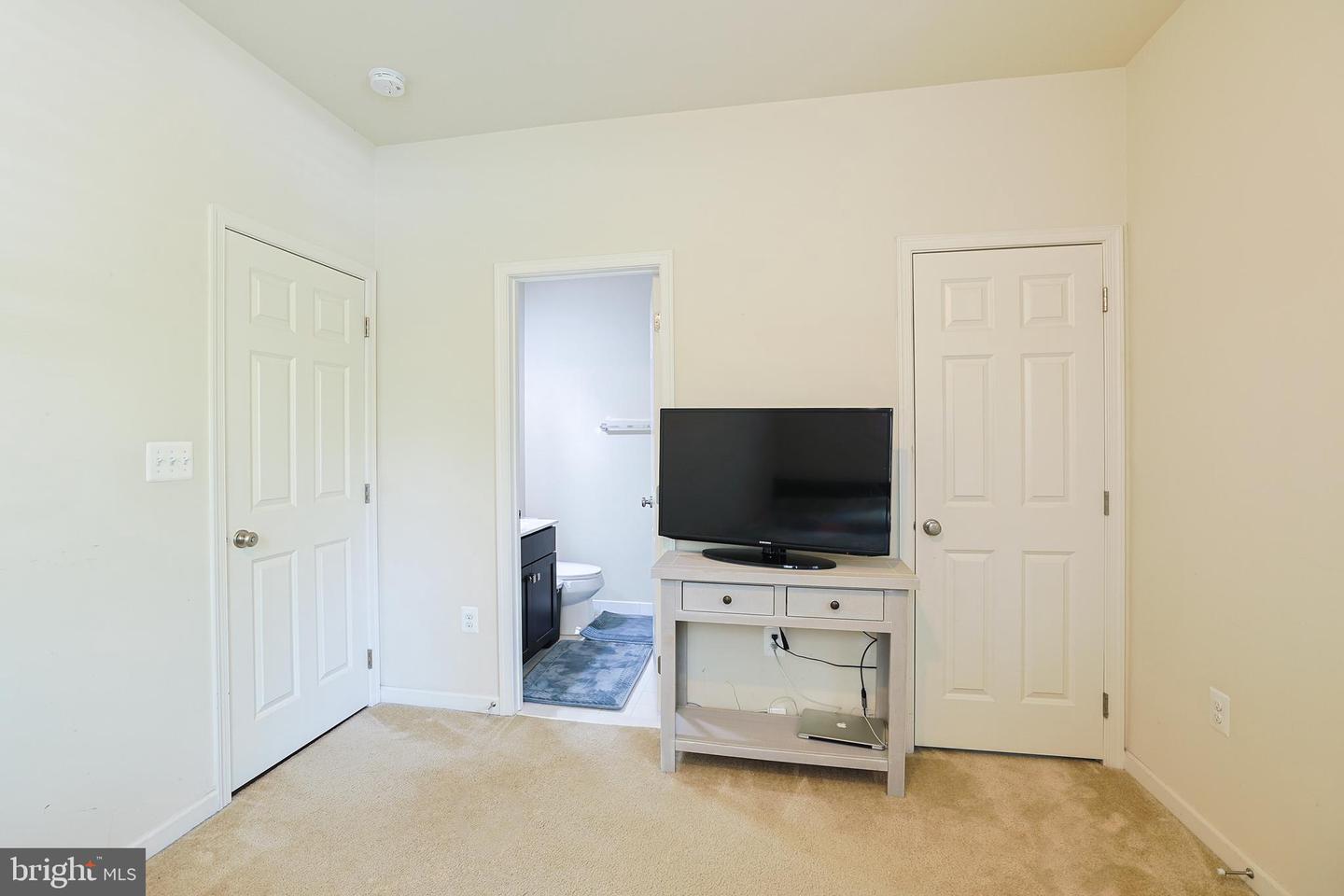 Photo 13 of 63 of 22573 Norwalk Sq townhome