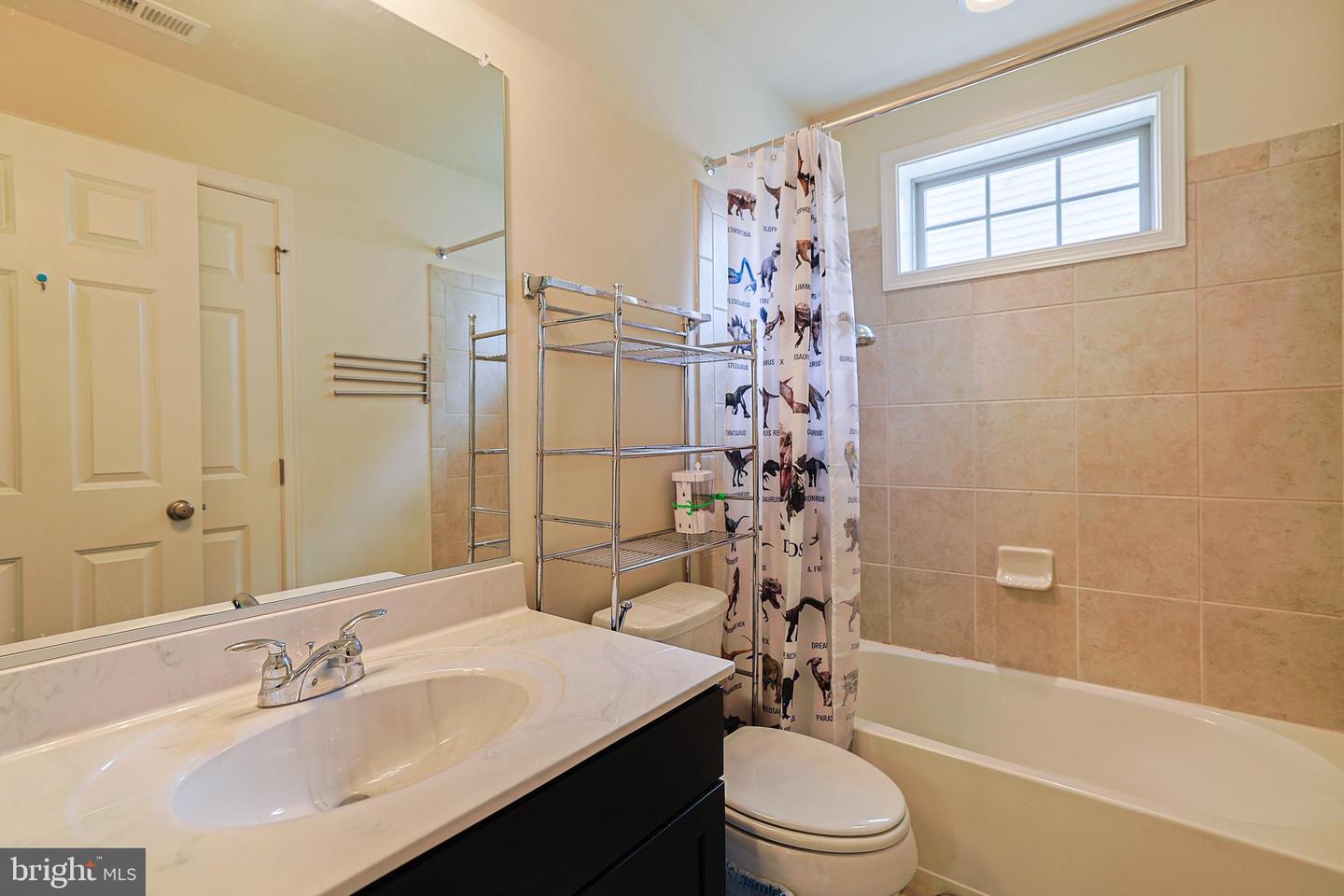 Photo 57 of 63 of 22573 Norwalk Sq townhome
