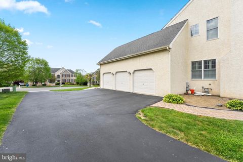 Single Family Residence in Hockessin DE 32 Harvest LANE 53.jpg