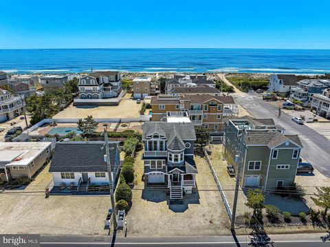 A home in Harvey Cedars