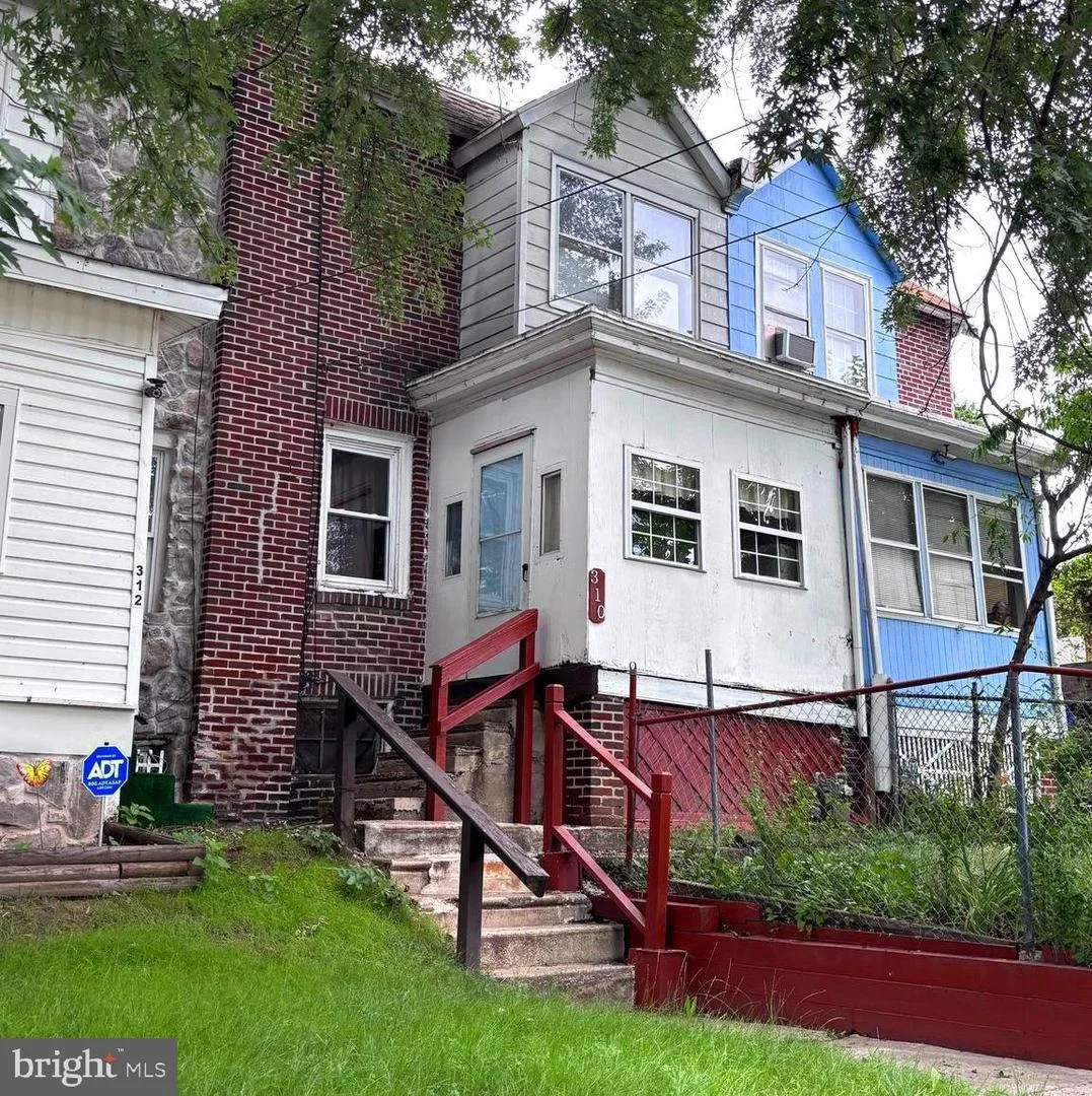 310 W 15th Street