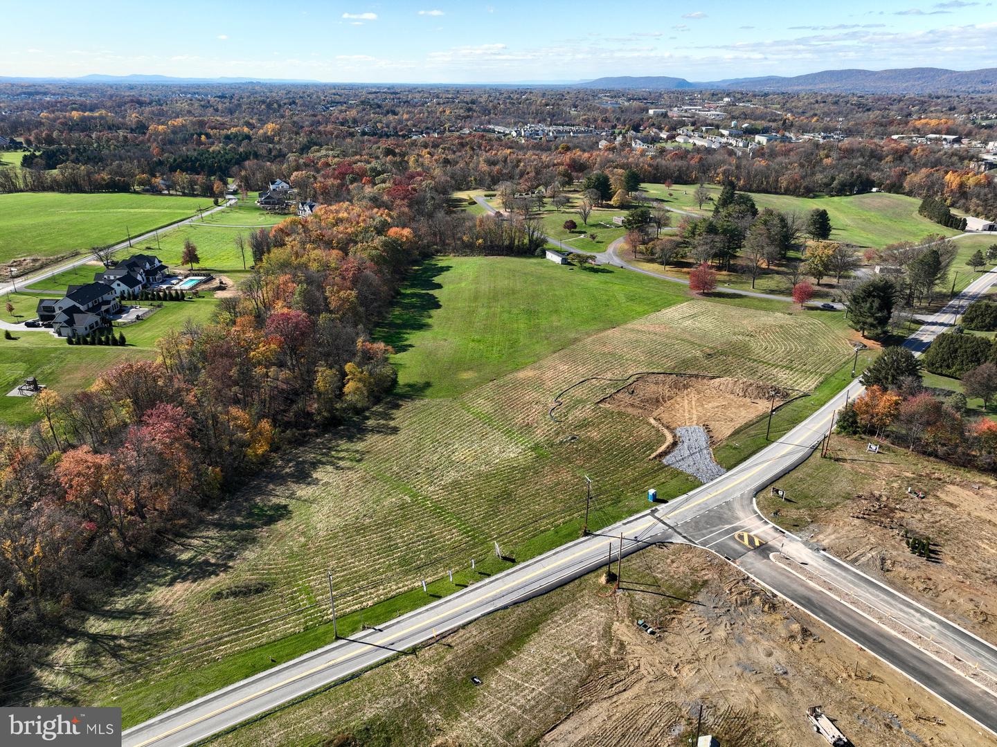 Photo 26 of 26 of 130 S Oak Grove Rd #Devonshire house