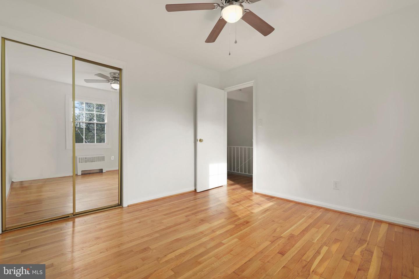 Photo 13 of 29 of 3302 Landover St townhome
