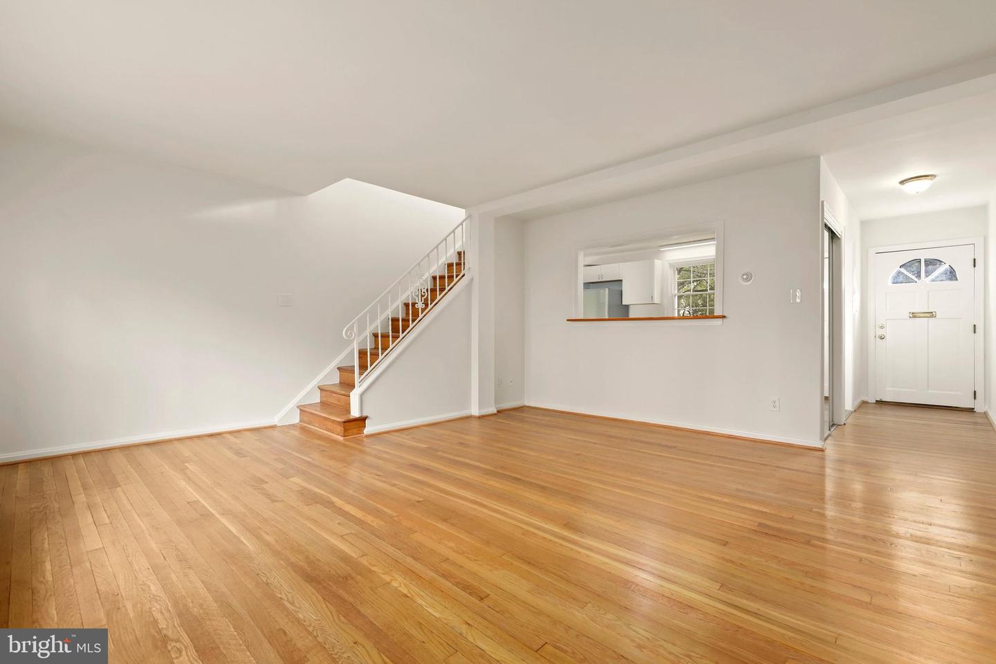Photo 10 of 29 of 3302 Landover St townhome