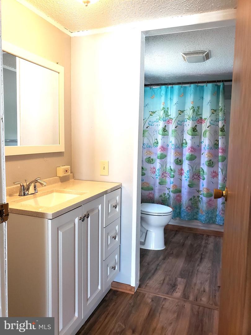 Photo 7 of 12 of 134 Ghaner Dr mobile home