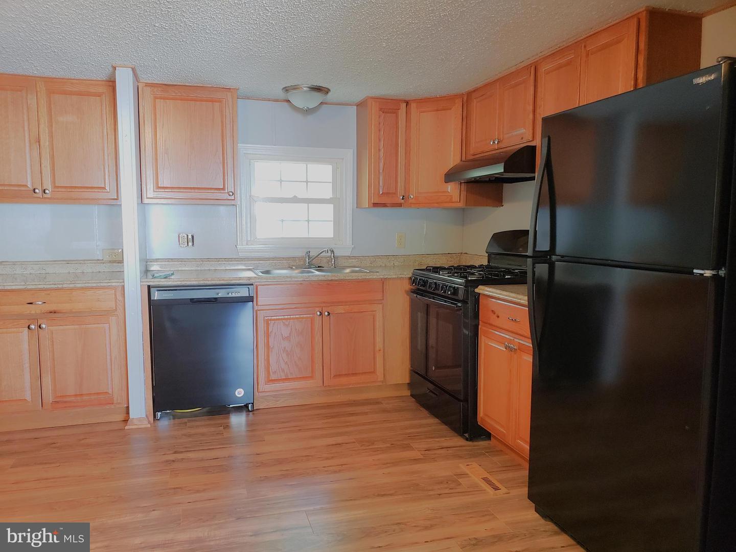 Photo 4 of 12 of 134 Ghaner Dr mobile home