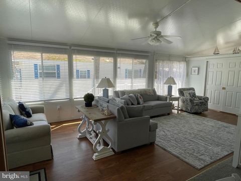 Manufactured Home in Woodbine NJ 165 Fremont Ave Ave 2.jpg