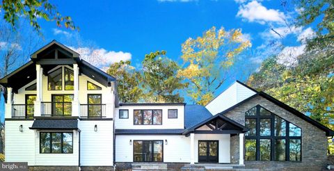 348 Pineville Rd Newtown PA 18940