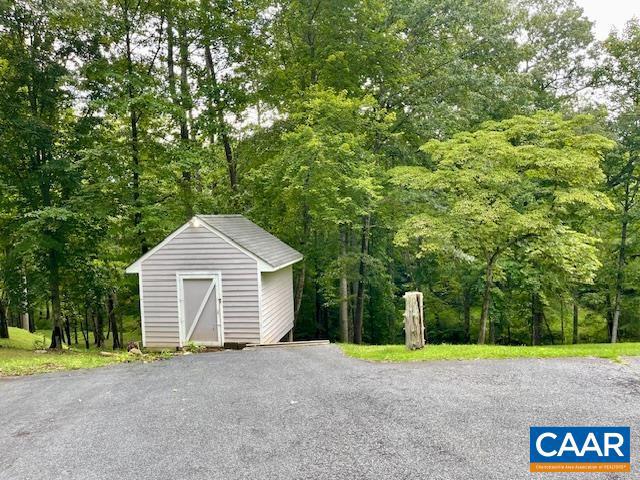 Photo 33 of 34 of 2110 Viburnum Ct house