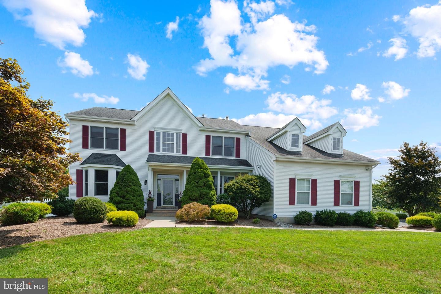 View Somerset, NJ 08873 house